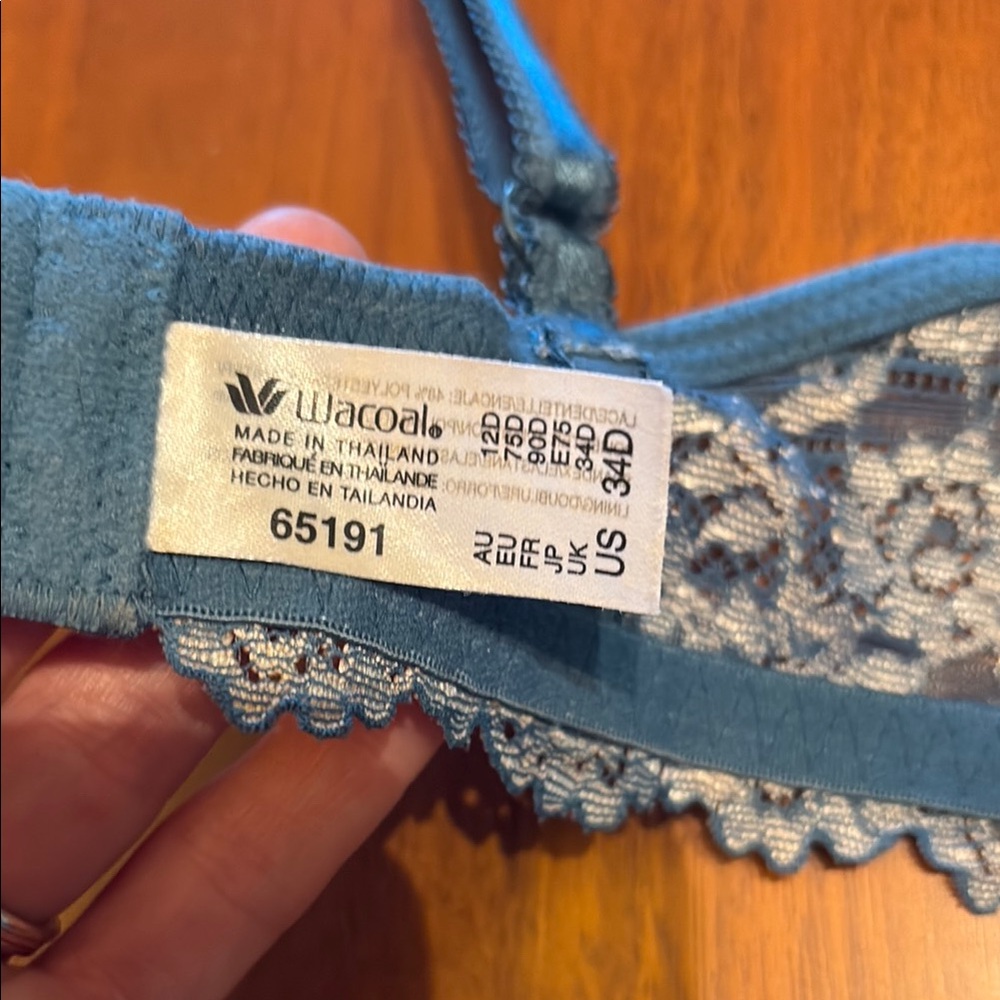 Lace Blue and White Bra - Picture 4 of 5
